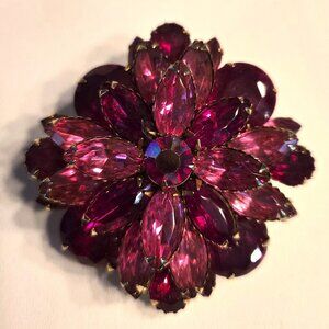 Vintage Rhinestone Pin Brooch